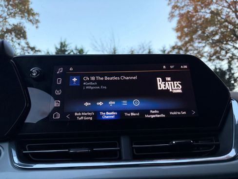 Used 2025 Chevrolet Trax LT image 21