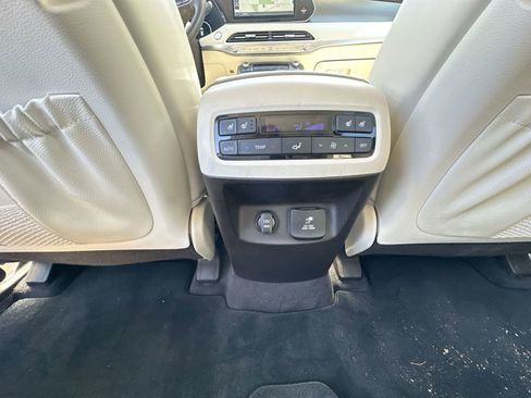 Used 2020 Hyundai Palisade Limited AWD/4WD image 22