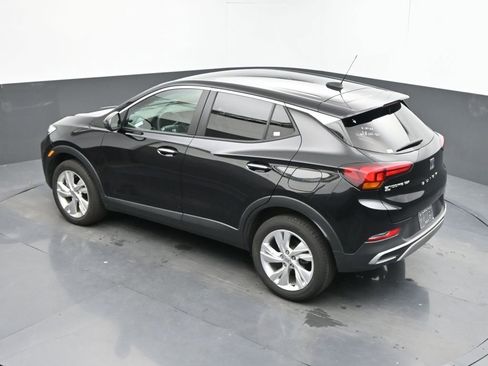 Used 2025 Buick Encore GX Preferred AWD/4WD image 19