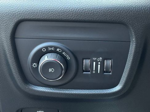 New 2025 Jeep Grand Cherokee L Overland w/ Advanced Protech Group III AWD/4WD image 25