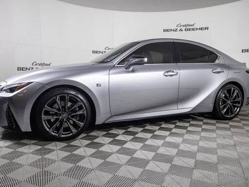 Used 2024 Lexus IS 350 F Sport RWD image 9