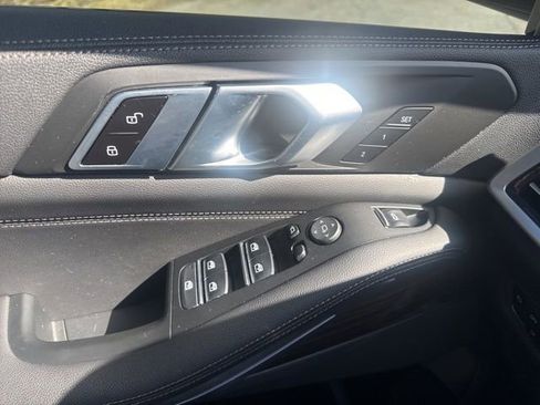 Used 2021 BMW X5 xDrive40i w/ M Sport Package image 20