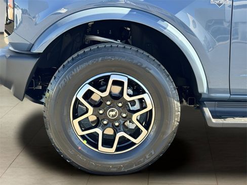 New 2025 Ford Bronco Outer Banks image 38