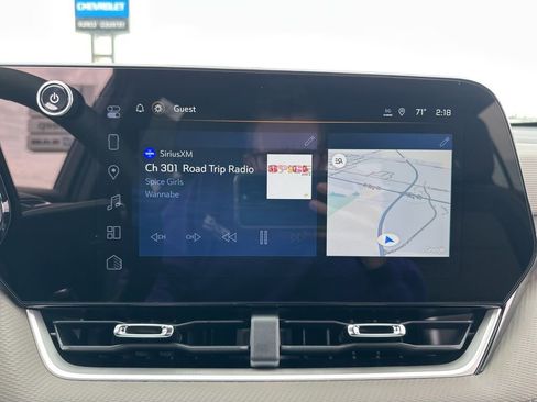 New 2026 Chevrolet Equinox LT w/ Convenience Package II AWD/4WD image 8