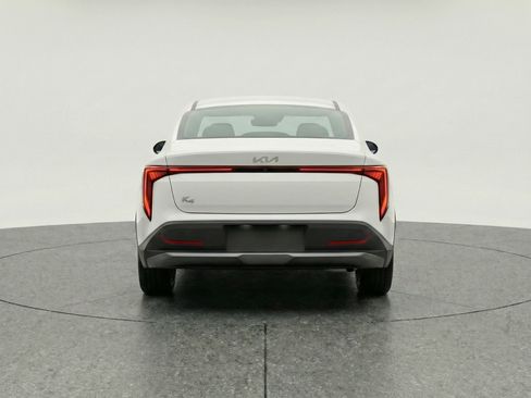 Used 2025 Kia K4 LXS image 7