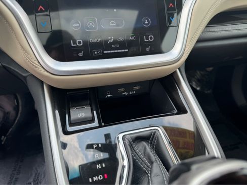 Used 2022 Subaru Outback Limited XT image 29