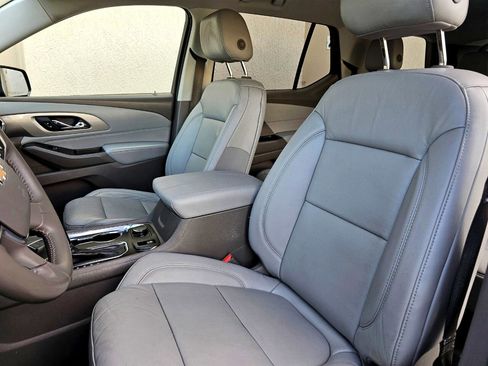 Used 2018 Chevrolet Traverse LT w/ LPO, 'HIT The Road' Package image 24