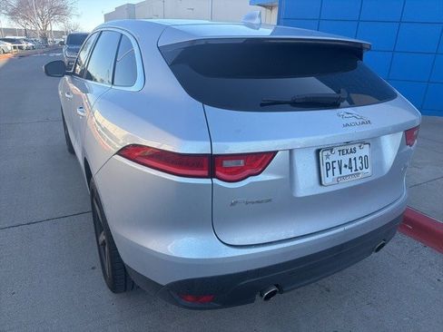 Used 2017 Jaguar F-PACE Prestige image 7