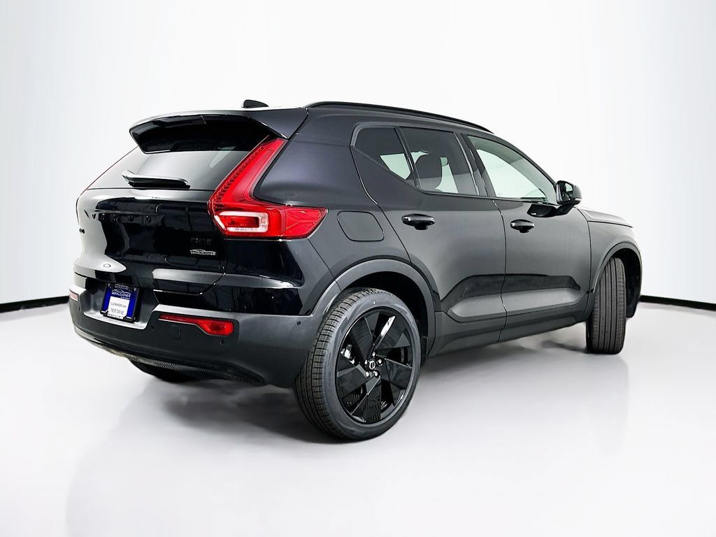 Used 2026 Volvo XC40 B5 Ultra w/ Protection Package Premier AWD/4WD image 7