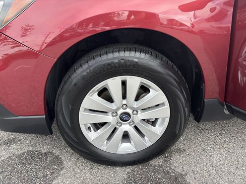 Used 2019 Subaru Outback 2.5i Premium image 25