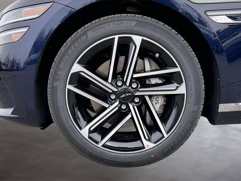 New 2026 Genesis G80 2.5T Advanced image 12