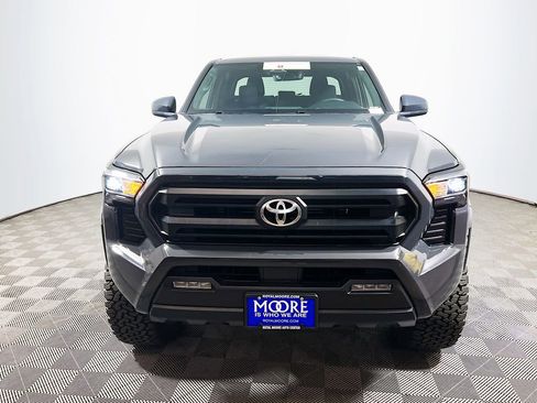 Certified 2025 Toyota Tacoma SR5 AWD/4WD image 3