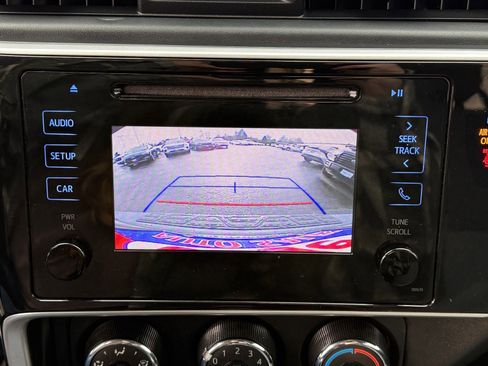 Used 2019 Toyota Corolla L image 28