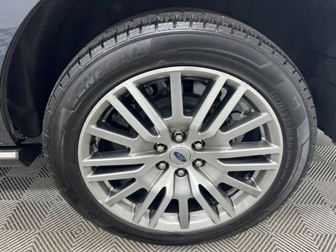 Used 2023 Ford Expedition Limited AWD/4WD image 11