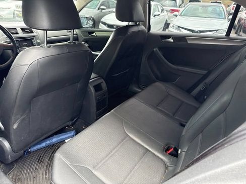 Used 2013 Volkswagen Jetta TDI FWD image 14