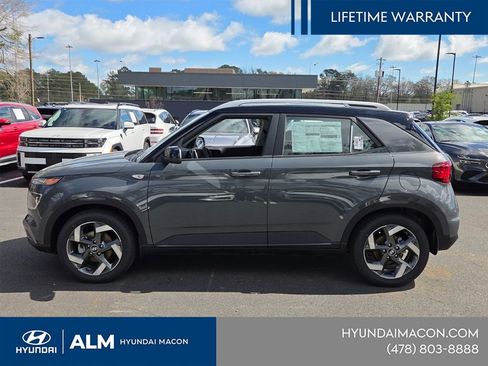 New 2026 Hyundai Venue SEL FWD image 3