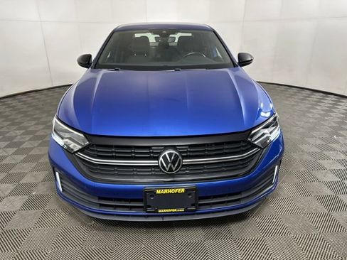 Used 2023 Volkswagen Jetta Sport image 8