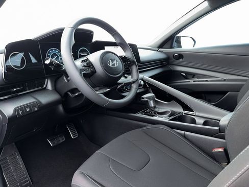 New 2026 Hyundai Elantra Sport FWD image 14
