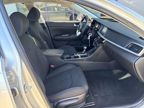 Used 2019 Kia Optima LX image 13