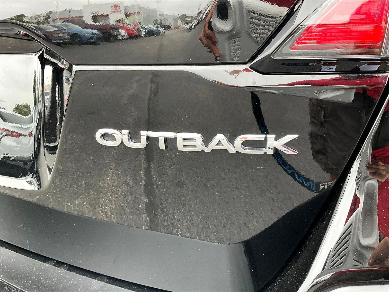 Used 2025 Subaru Outback Limited AWD/4WD image 24