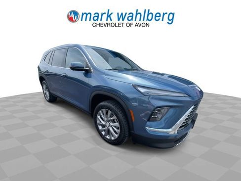 Certified 2025 Buick Enclave Preferred FWD image 2
