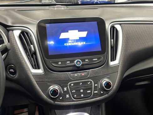 Used 2023 Chevrolet Malibu LT FWD image 22
