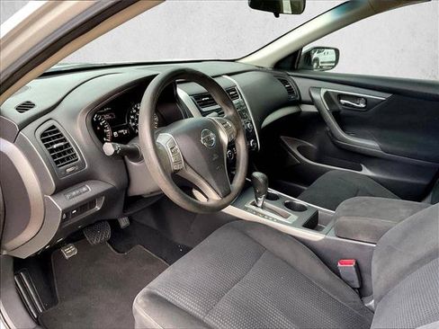 Used 2015 Nissan Altima 2.5 S w/ Sport Value Package FWD image 13