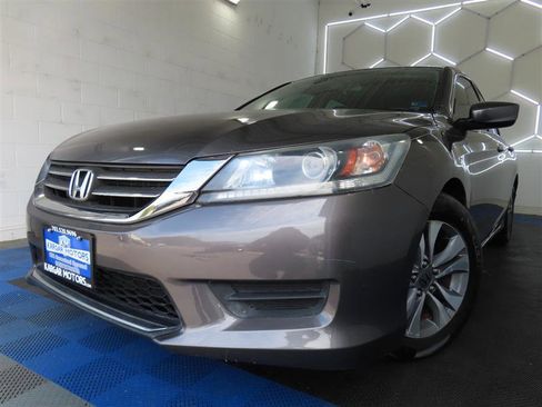 Used 2014 Honda Accord LX image 1