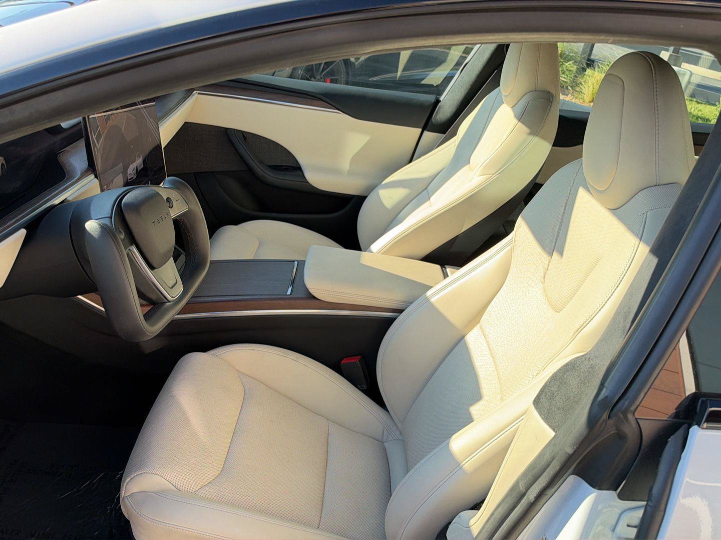 Used 2022 Tesla Model S AWD/4WD image 15