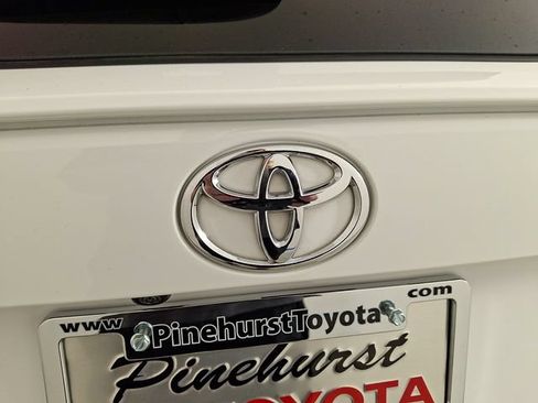 Certified 2025 Toyota RAV4 XLE w/ Convenience Package FWD image 39