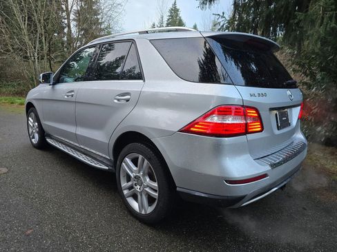 Used 2014 Mercedes-Benz ML 350 ML 350 4MATIC Sport Utility 4D image 3
