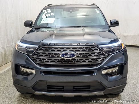 Used 2023 Ford Explorer XLT w/ Equipment Group 202A AWD/4WD image 6