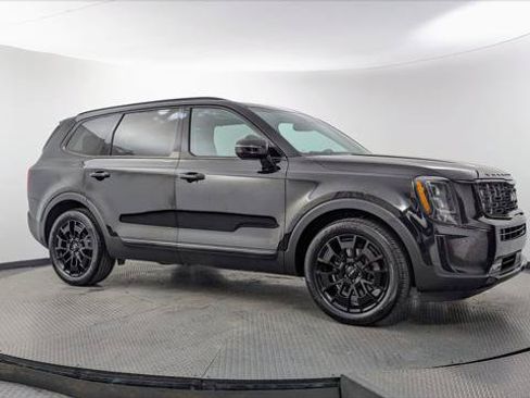 Used 2022 Kia Telluride SX w/ Nightfall Edition Package AWD/4WD image 11