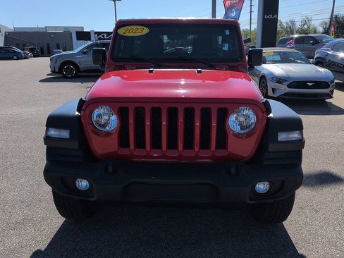 Used 2023 Jeep Wrangler Sport S image 3