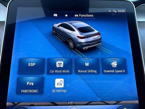 Used 2024 Mercedes-Benz GLC 300 4MATIC image 24