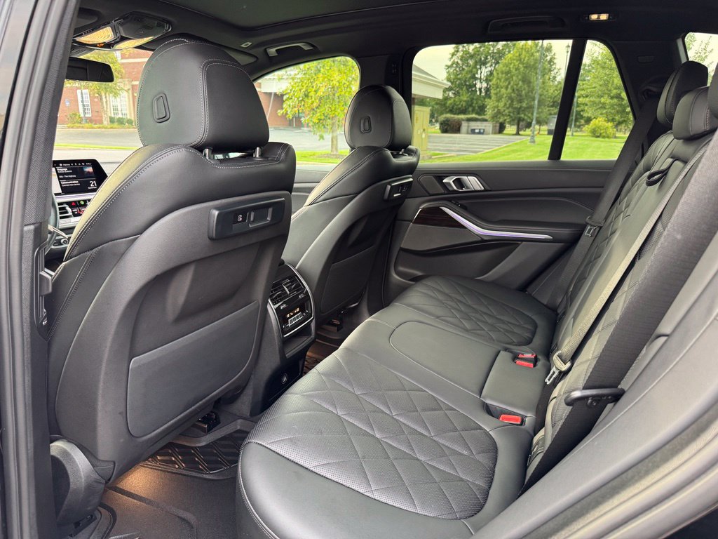 Used 2023 BMW X5 xDrive40i w/ Premium Package AWD/4WD image 19