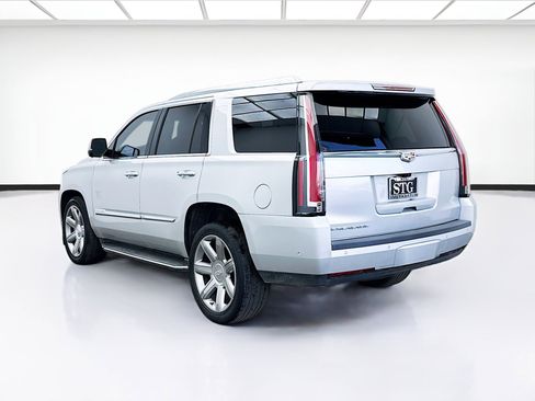 Used 2020 Cadillac Escalade Luxury image 6
