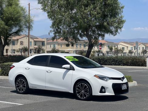 Used 2016 Toyota Corolla S FWD image 40