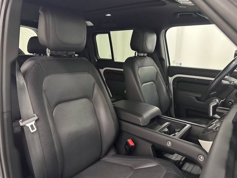 Used 2023 Land Rover Defender 110 X-Dynamic SE AWD/4WD image 19