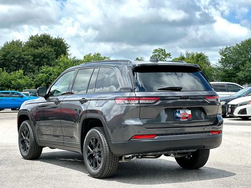 New 2026 Jeep Grand Cherokee Altitude RWD image 13