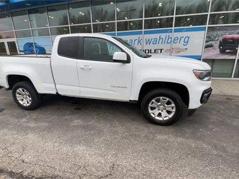 Used 2022 Chevrolet Colorado LT w/ Fleet Safety Package image 9