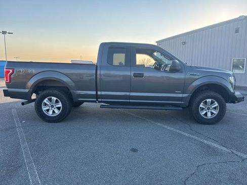 Used 2015 Ford F150 XLT image 2