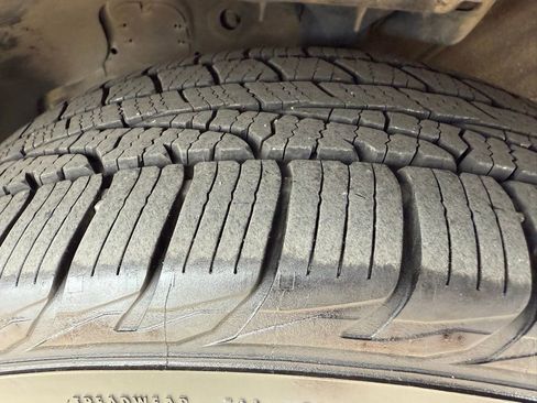 Used 2019 Kia Niro Touring image 9