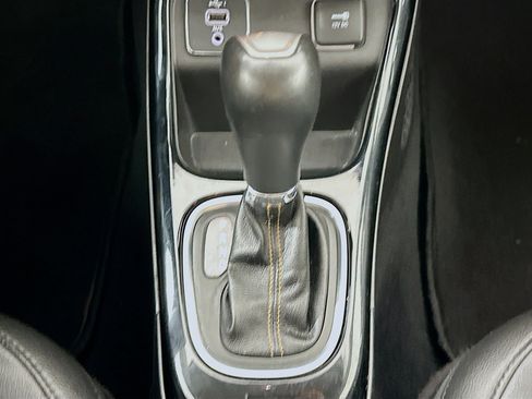 Used 2019 Jeep Compass Limited FWD image 23
