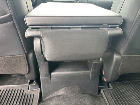 Used 2021 Nissan Titan S w/ S Utility Package RWD image 19