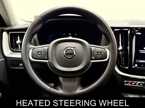 Used 2023 Volvo XC60 B5 Core w/ Climate Package image 16