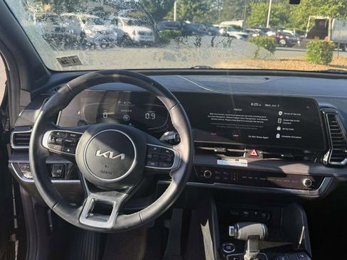 Used 2023 Kia Sportage X-Line w/ X-Line Premium Package AWD/4WD image 4
