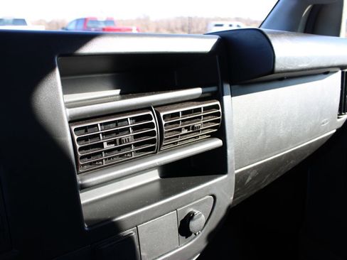 Used 2024 Chevrolet Express 2500 w/ Driver Convenience Package image 35