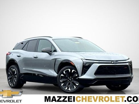 Used 2025 Chevrolet Blazer EV RS AWD/4WD image 1
