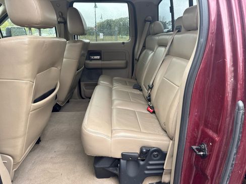 Used 2005 Ford F150 Lariat image 11